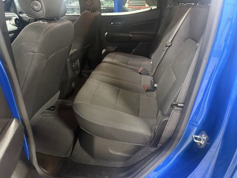 Used 2023 Chevrolet Colorado LT w/ LT Convenience Package II AWD/4WD image 12