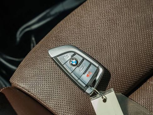 Used 2017 BMW ALPINA B7 xDrive AWD/4WD image 53