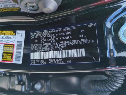 Used 2023 Toyota Highlander XLE FWD image 25