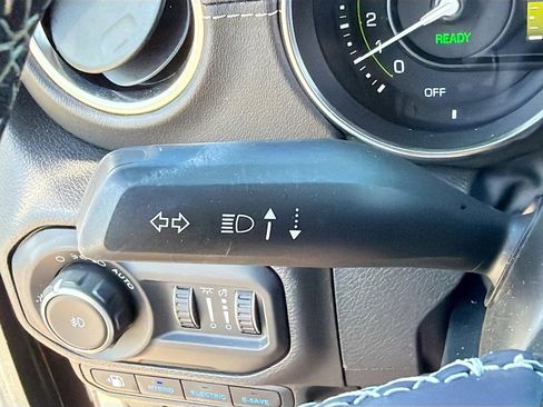 Used 2022 Jeep Wrangler Unlimited Sahara w/ Cold Weather Group AWD/4WD image 19