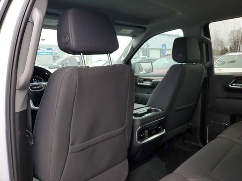 Used 2025 GMC Sierra 1500 Elevation w/ Preferred Package image 14