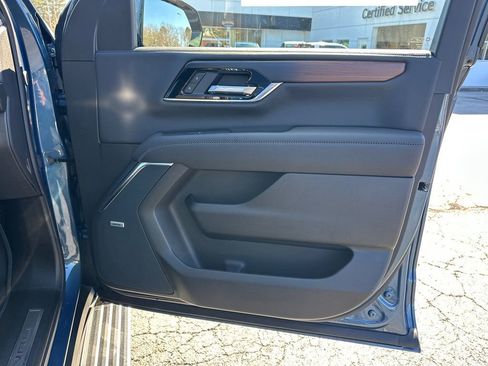 New 2026 GMC Yukon XL Denali w/ Sun & Power Step Package image 15