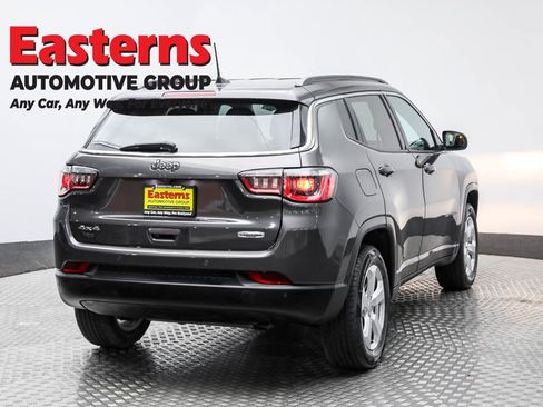 Used 2021 Jeep Compass Latitude w/ Driver Assistance Group image 5