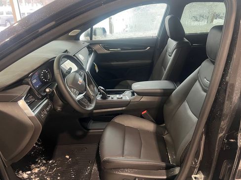 New 2026 Cadillac XT5 Premium Luxury w/ Driver Assist Package image 4