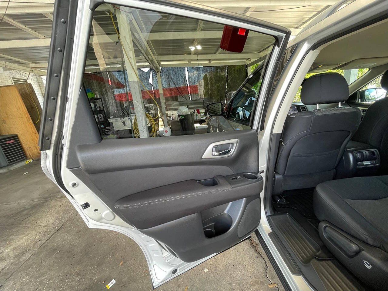 Used 2017 Nissan Pathfinder SV w/ Cargo Package FWD image 11