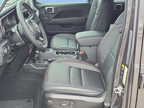 New 2026 Jeep Wrangler Unlimited Rubicon w/ Safety Group image 15