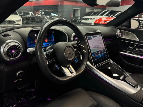 Used 2023 Mercedes-Benz SL 43 AMG w/ Driver Assistance Package image 18