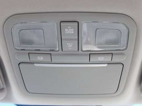 Used 2006 Hyundai Azera Limited image 28