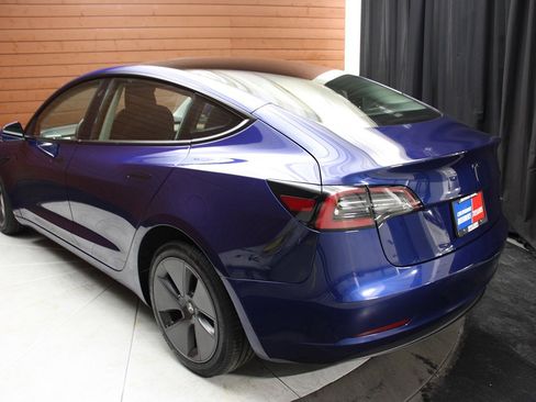 Used 2023 Tesla Model 3 Standard Range image 11