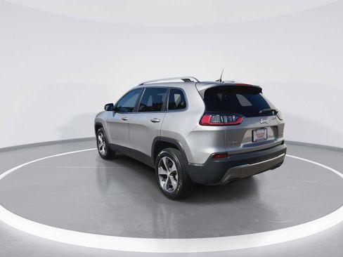 Used 2019 Jeep Cherokee Limited w/ Luxury Group AWD/4WD image 6