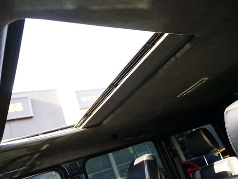 Used 2010 Mercedes-Benz G 55 AMG 4MATIC image 16