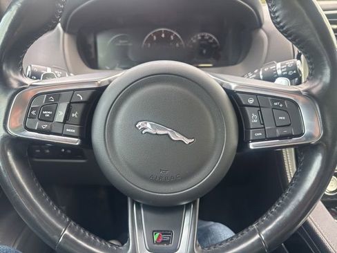 Used 2017 Jaguar F-PACE S image 26
