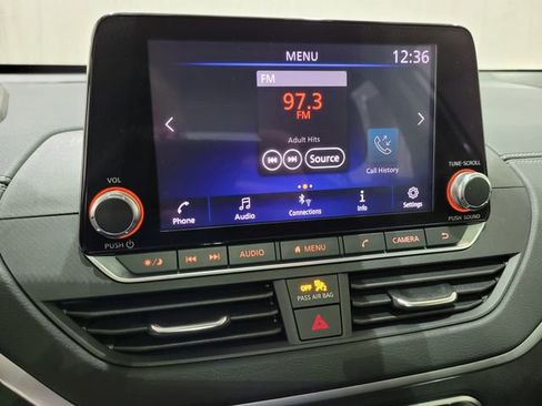 Used 2020 Nissan Altima 2.5 SV image 34