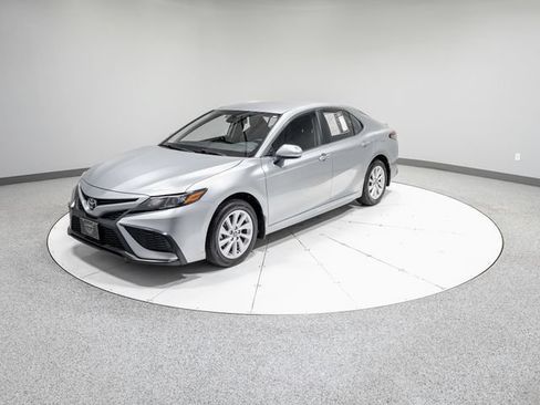 Used 2024 Toyota Camry SE FWD image 34