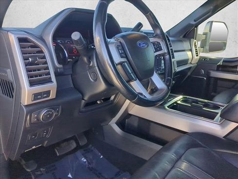 Used 2019 Ford F250 Platinum w/ Platinum Ultimate Package image 9