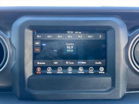 Certified 2023 Jeep Gladiator Sport w/ Trailer Tow Package AWD/4WD image 3
