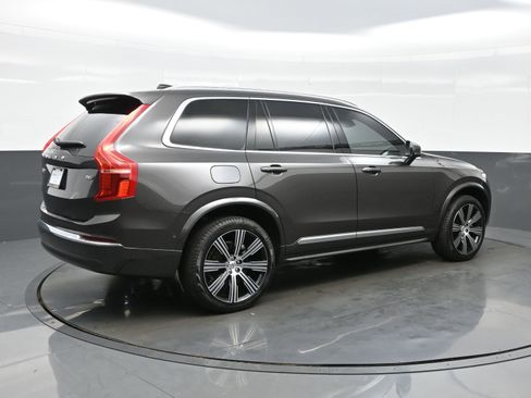 Used 2025 Volvo XC90 B6 Ultra w/ Protection Package image 6