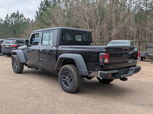 New 2026 Jeep Gladiator Sport AWD/4WD image 2
