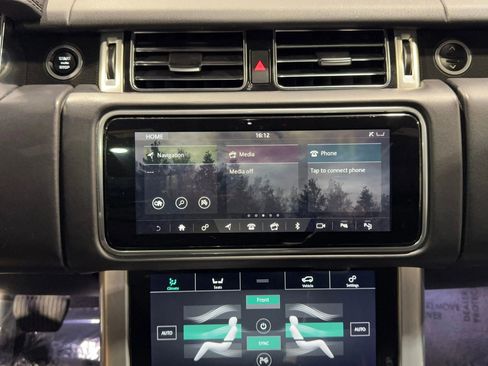 Used 2020 Land Rover Range Rover HSE image 39