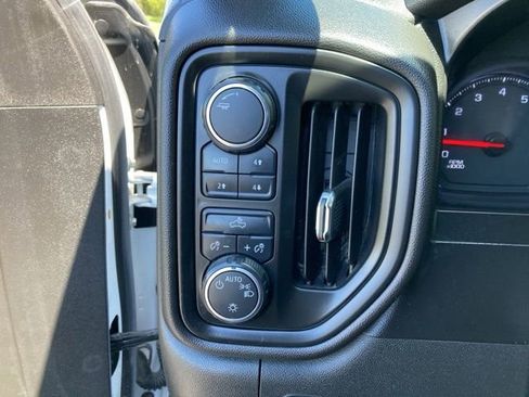 Used 2020 Chevrolet Silverado 1500 Custom Trail Boss w/ Custom Convenience Package AWD/4WD image 15