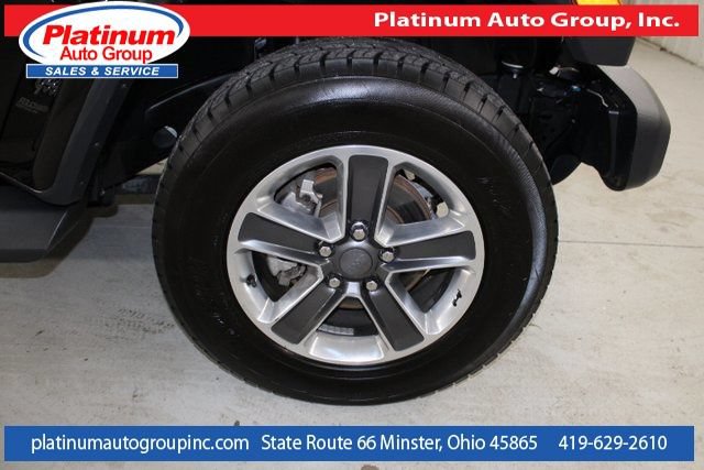 Used 2019 Jeep Wrangler Unlimited Sahara w/ Safety Group AWD/4WD image 51