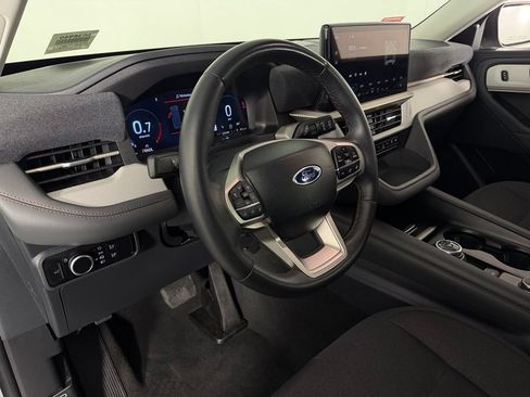 Used 2025 Ford Explorer Active RWD image 22