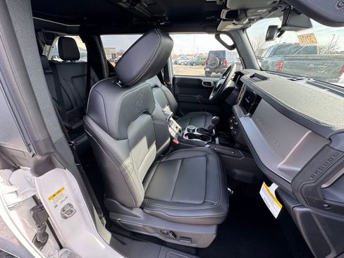 New 2026 Ford Bronco Outer Banks AWD/4WD image 16