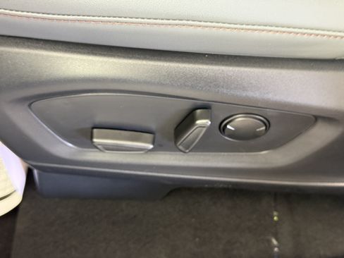New 2026 Ford Explorer Active w/ Active Comfort Package RWD image 18