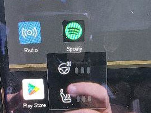 Used 2023 Volvo XC60 B5 Plus w/ Climate Package image 18