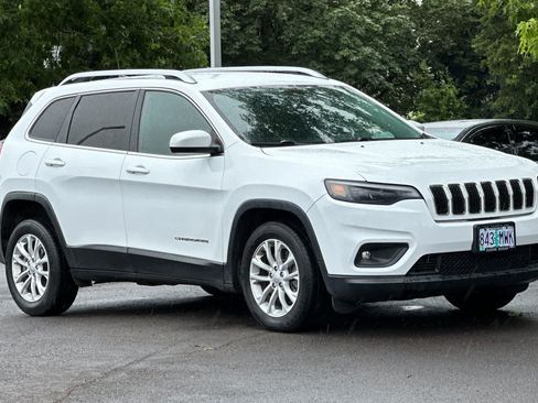 Used 2019 Jeep Cherokee Latitude w/ Popular Appearance Group FWD image 9