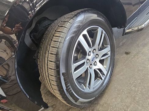 Used 2022 Ford Expedition XLT RWD image 33