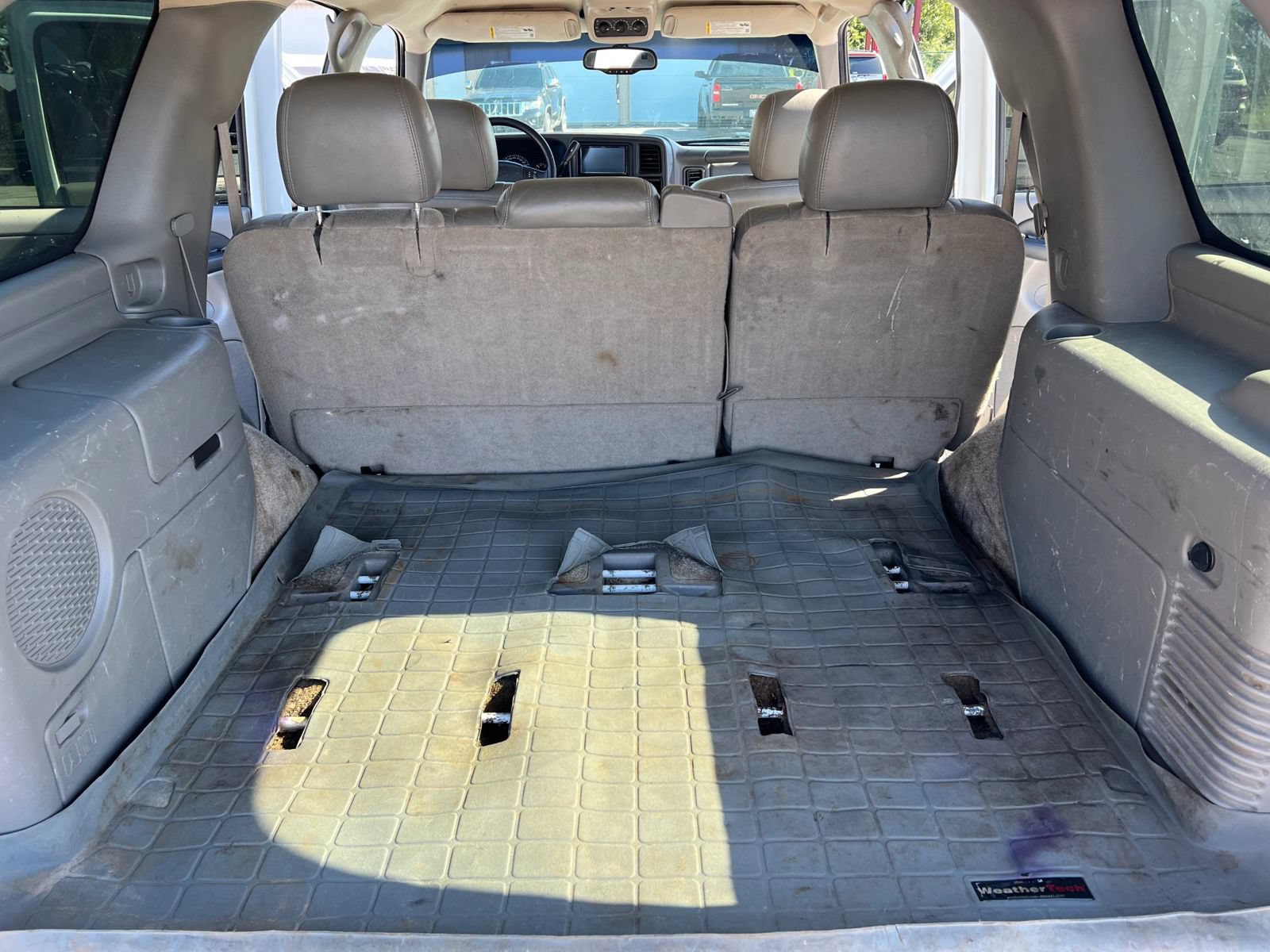 Used 2003 Chevrolet Tahoe LT AWD/4WD image 17
