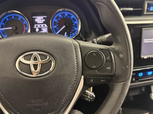 Used 2019 Toyota Corolla LE w/ Carpet Mat Package (TMS) FWD image 27