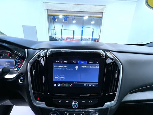 Used 2022 Chevrolet Traverse LT w/ LPO, Cargo Package AWD/4WD image 24