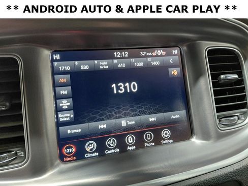 Certified 2019 Dodge Charger SXT w/ Cold Weather Package image 13