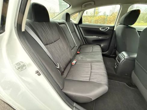 Used 2018 Nissan Sentra SV image 11