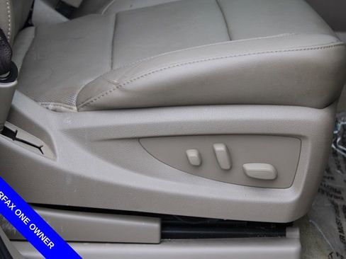 Used 2017 Chevrolet Suburban Premier image 22