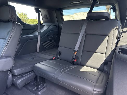 Used 2024 GMC Yukon Denali w/ Denali Reserve Package AWD/4WD image 32