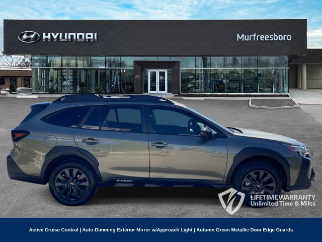 Used 2023 Subaru Outback Onyx Edition XT AWD/4WD image 7