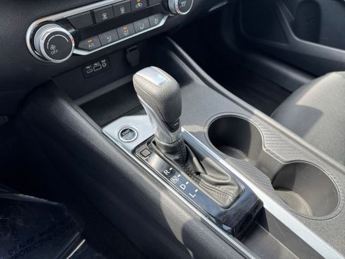 Used 2025 Nissan Altima 2.5 SV image 37