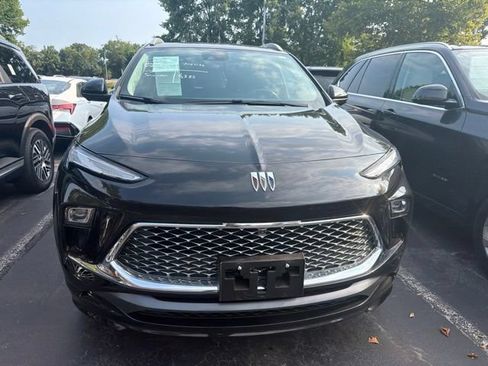 Used 2025 Buick Encore GX Avenir w/ Avenir Technology Package AWD/4WD image 3