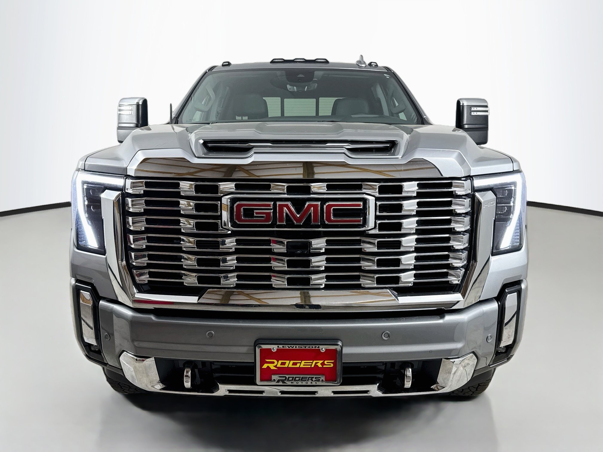 Used 2025 GMC Sierra 3500 Denali w/ Denali Reserve Package AWD/4WD image 2