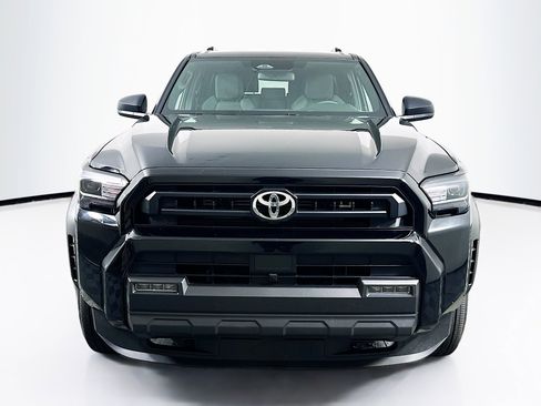 Used 2025 Toyota 4Runner SR5 image 2