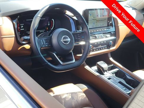 Used 2024 Nissan Pathfinder Platinum w/ Cargo Package FWD image 5