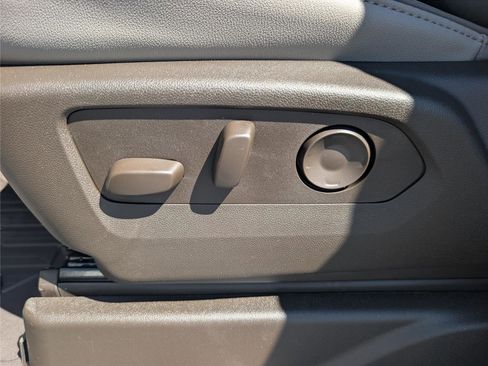 New 2026 GMC Yukon XL Elevation w/ Elevation Premium Package image 39