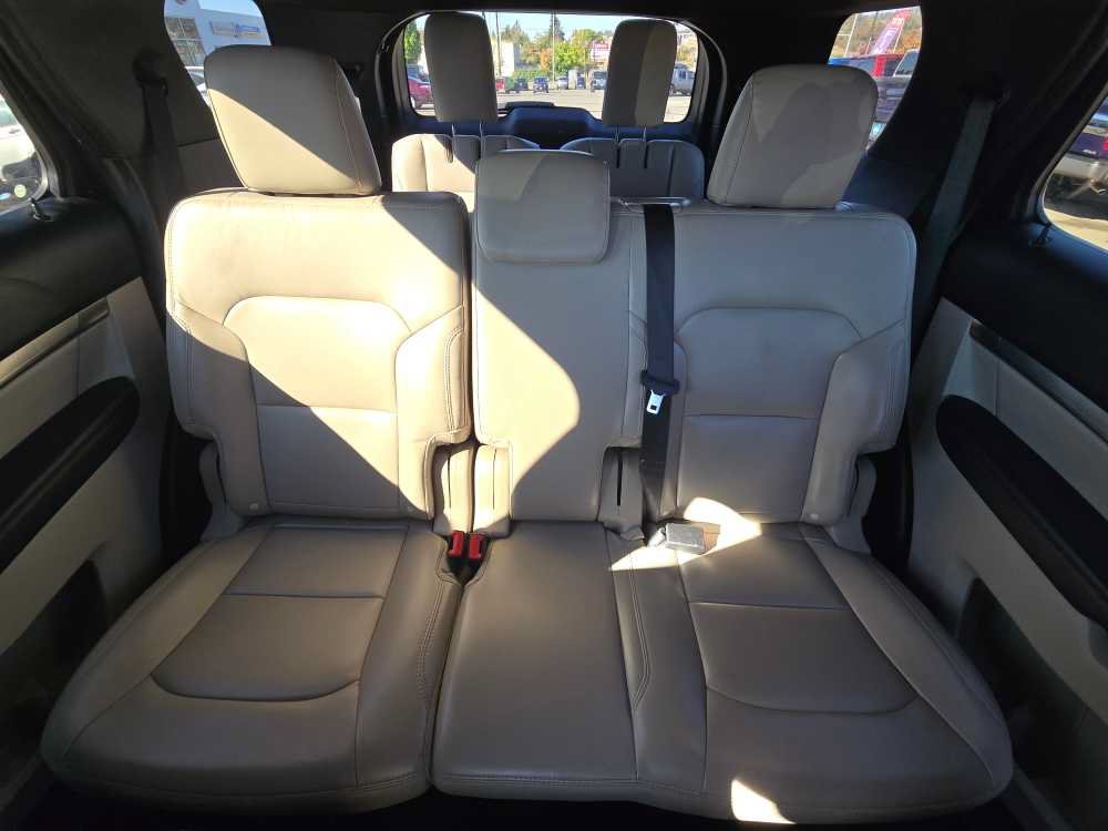 Used 2019 Ford Explorer XLT w/ Equipment Group 202A AWD/4WD image 18