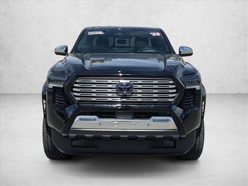 Used 2025 Toyota Tacoma Limited AWD/4WD image 2