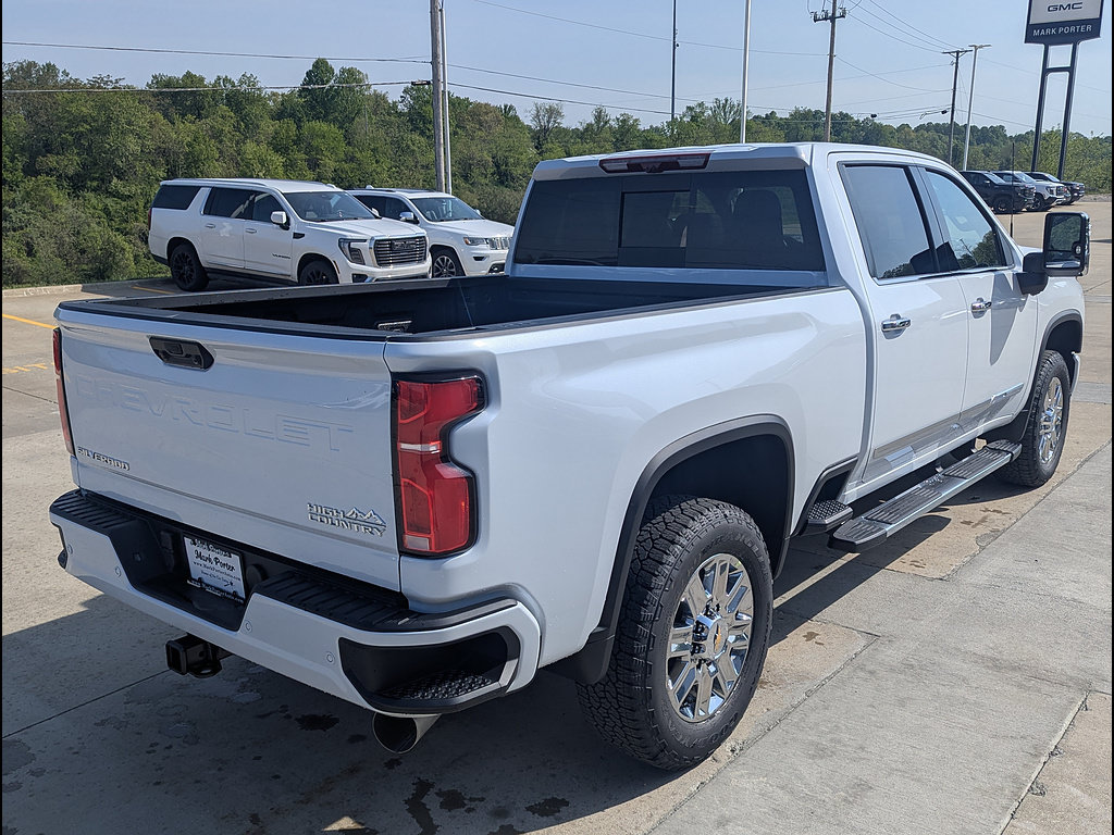 New 2026 Chevrolet Silverado 2500 High Country w/ Technology Package AWD/4WD image 7