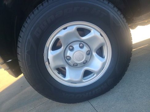 Used 2020 Toyota Tacoma SR image 12