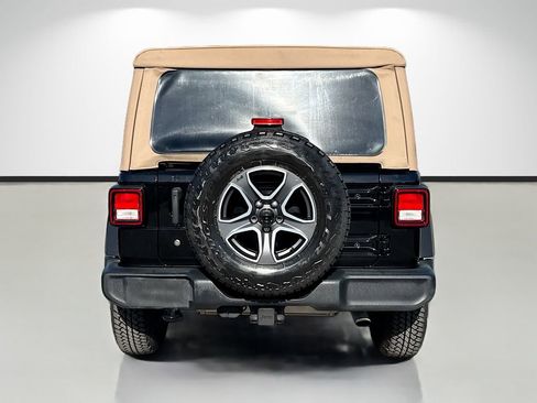Used 2020 Jeep Wrangler Unlimited Sport AWD/4WD image 4
